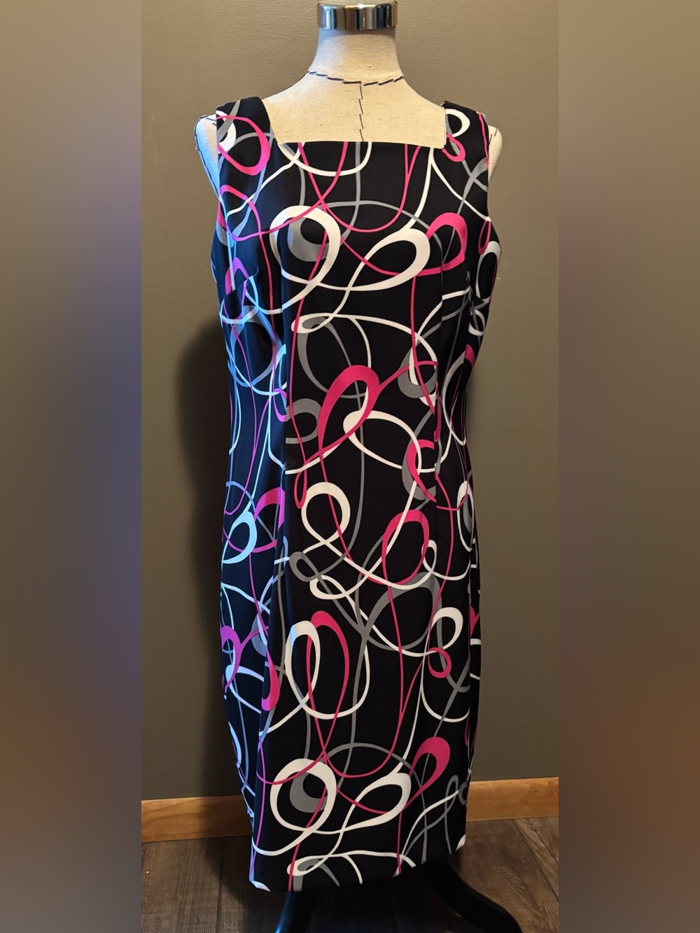 Alyx Black Sleeveless Shift Dress with Pink & White Swirl Print